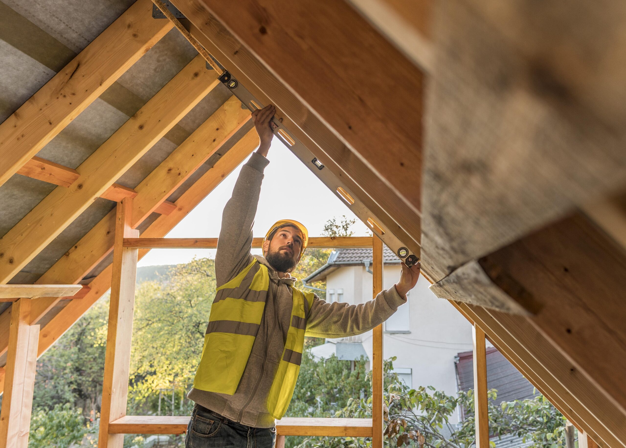 carpenter-man-working-roof-min